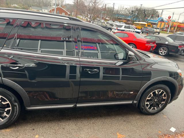 used 2019 Nissan Pathfinder car