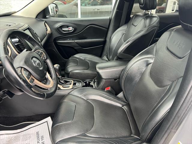 used 2017 Jeep Cherokee car