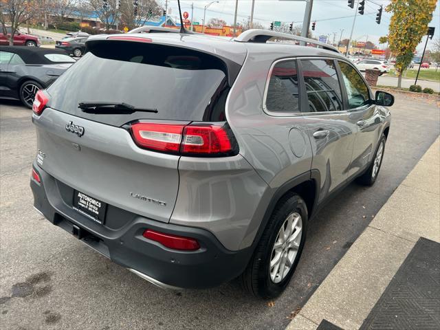 used 2017 Jeep Cherokee car