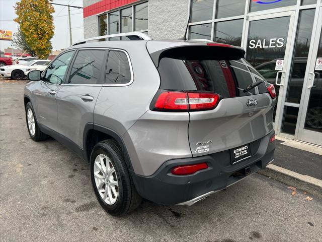 used 2017 Jeep Cherokee car