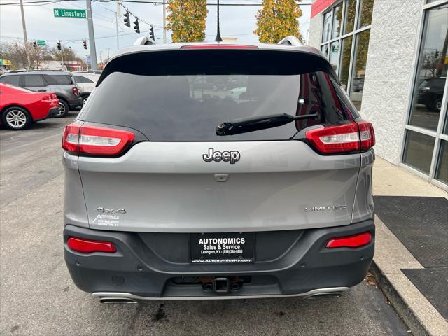 used 2017 Jeep Cherokee car