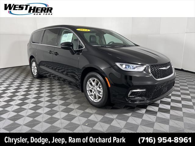 used 2024 Chrysler Pacifica car, priced at $34,934