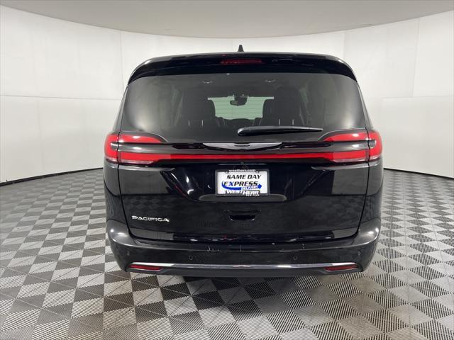 used 2024 Chrysler Pacifica car, priced at $34,934