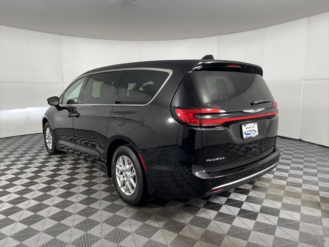 used 2024 Chrysler Pacifica car, priced at $34,934