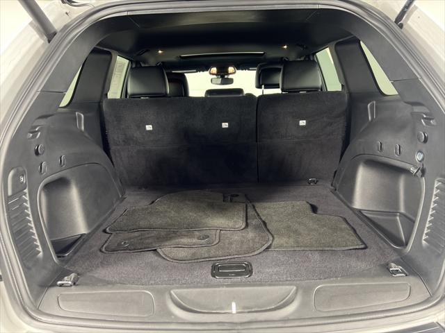used 2022 Jeep Grand Cherokee car, priced at $31,920