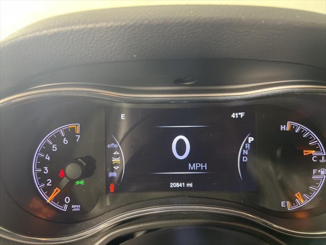 used 2022 Jeep Grand Cherokee car, priced at $31,920