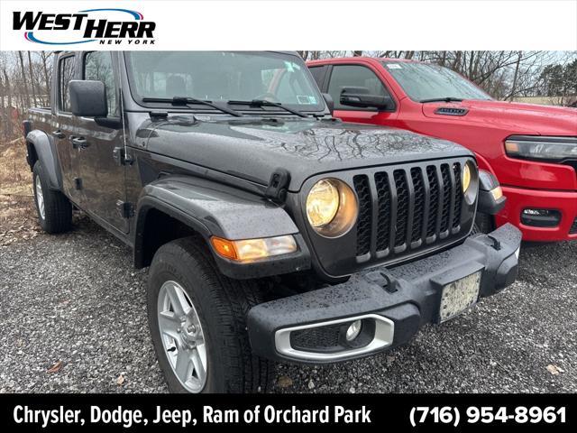 used 2022 Jeep Gladiator car, priced at $35,419