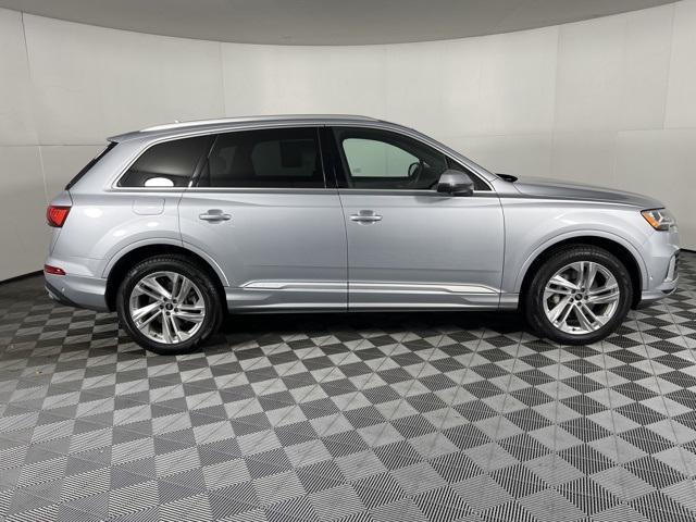 used 2022 Audi Q7 car, priced at $33,752