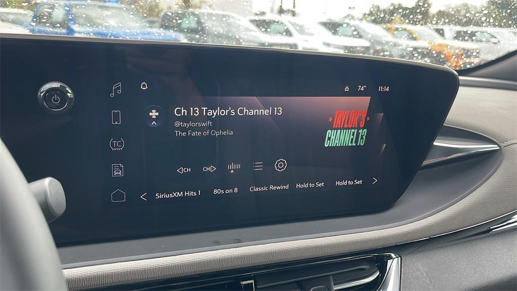 new 2025 Buick Envista car, priced at $30,585