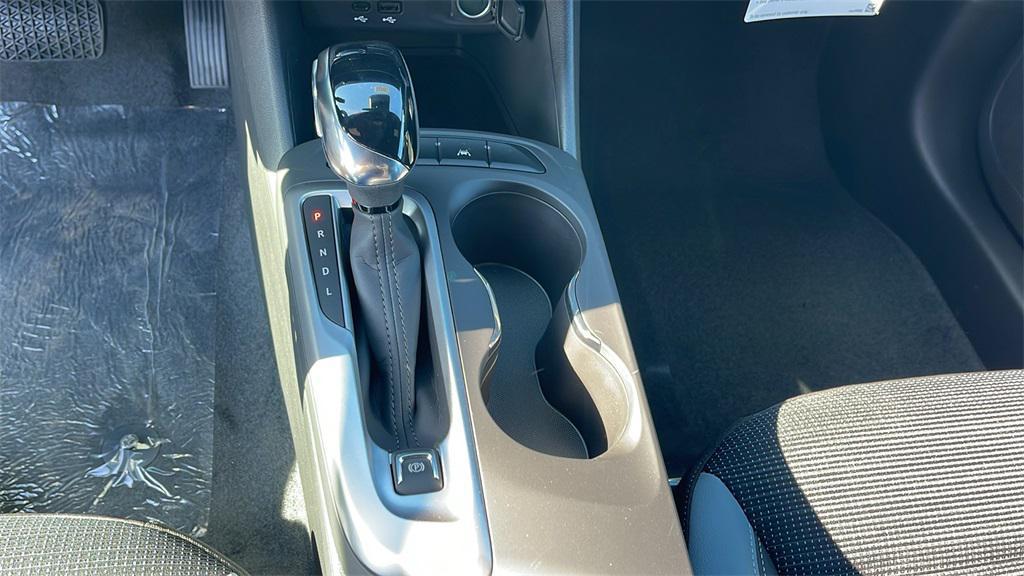 new 2025 Buick Envista car, priced at $23,995
