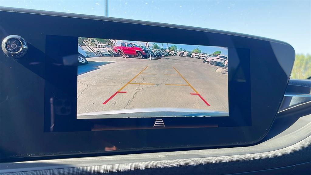 new 2025 Buick Envista car, priced at $23,995