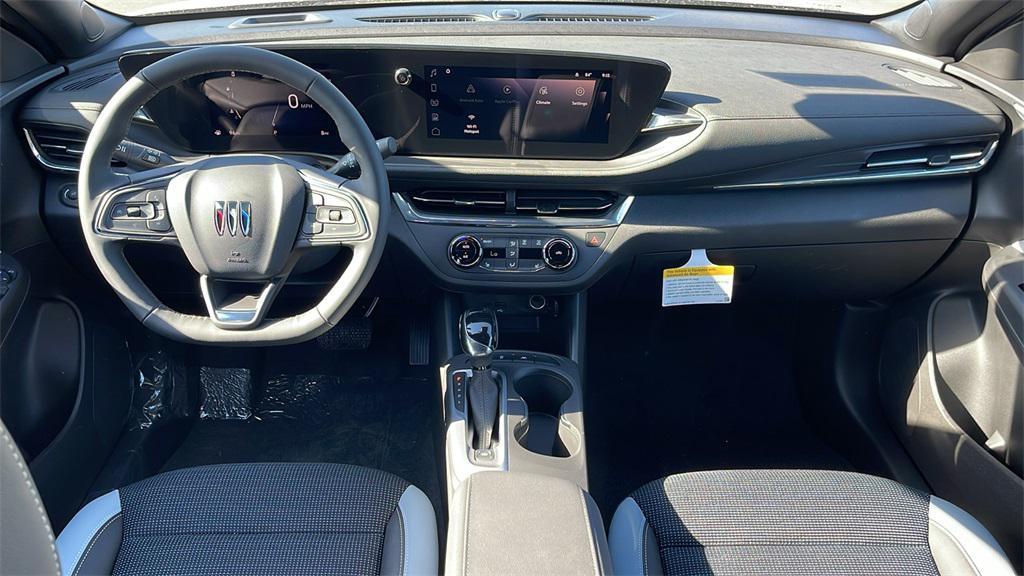 new 2025 Buick Envista car, priced at $23,995