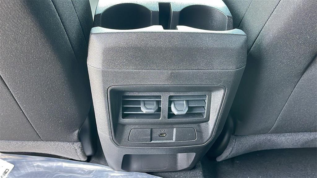 new 2025 GMC Canyon car, priced at $38,995