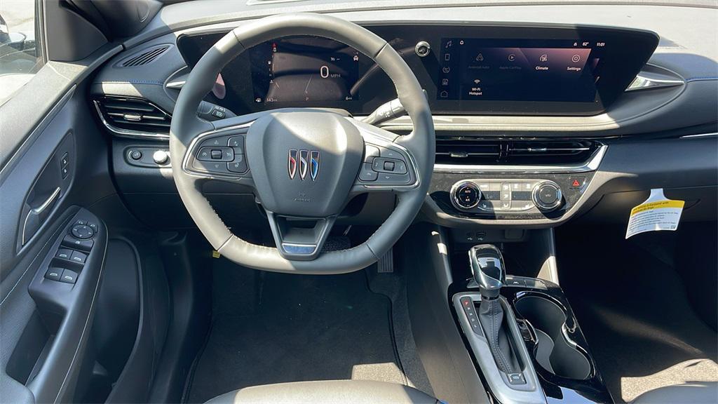 new 2025 Buick Envista car, priced at $26,590