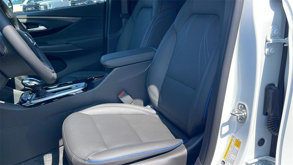 new 2025 Buick Envista car, priced at $26,590