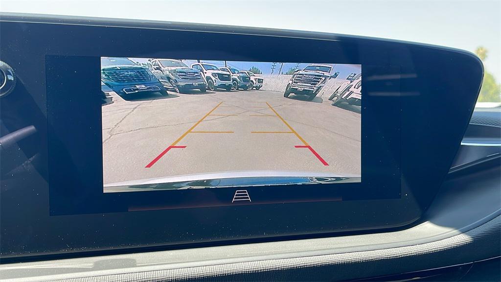 new 2025 Buick Envista car, priced at $26,590