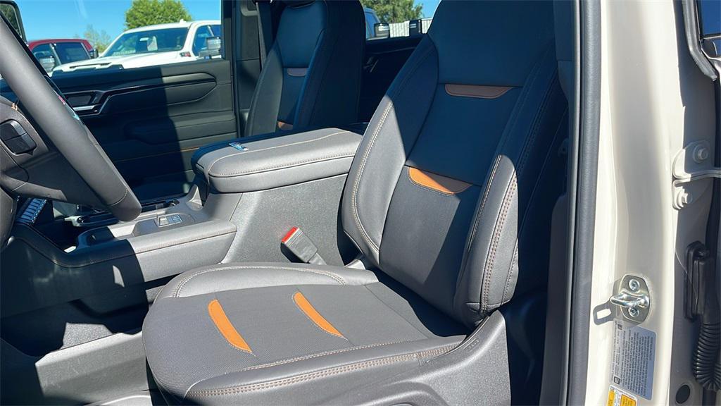 new 2026 GMC Sierra 2500 car, priced at $89,100