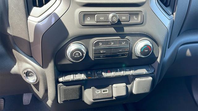 new 2025 GMC Sierra 1500 car, priced at $42,995