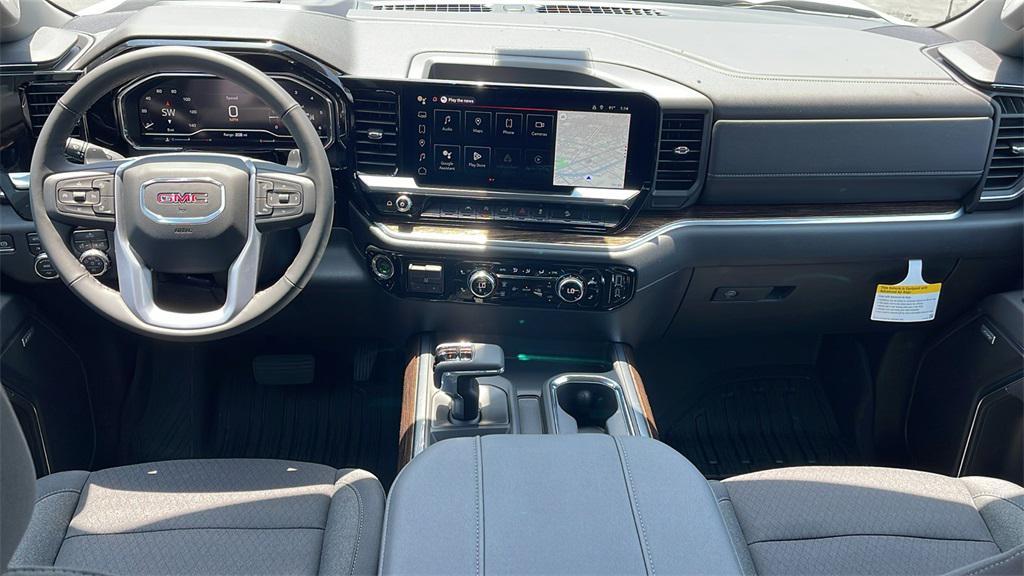 new 2025 GMC Sierra 1500 car, priced at $58,995