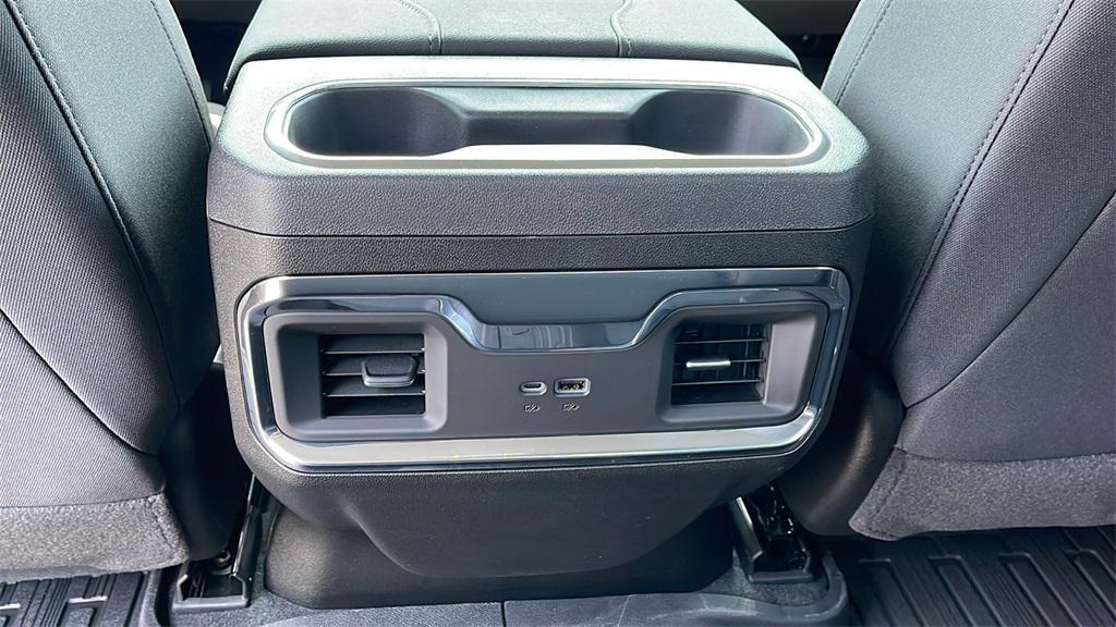 new 2025 GMC Sierra 1500 car, priced at $58,995