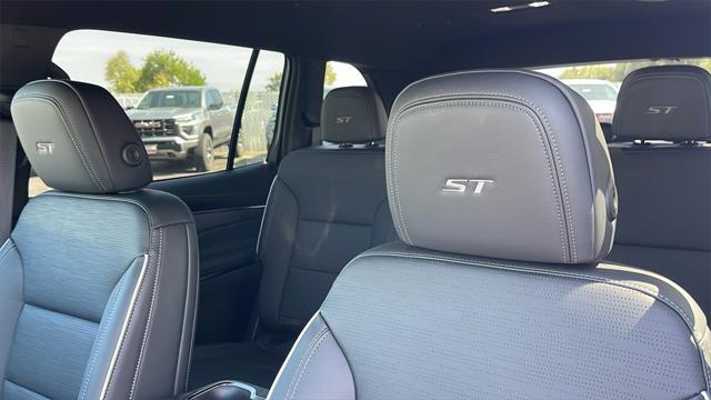 new 2025 Buick Enclave car, priced at $51,975