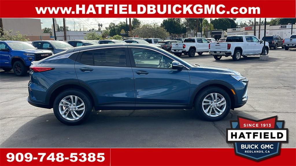 new 2025 Buick Envista car, priced at $24,995