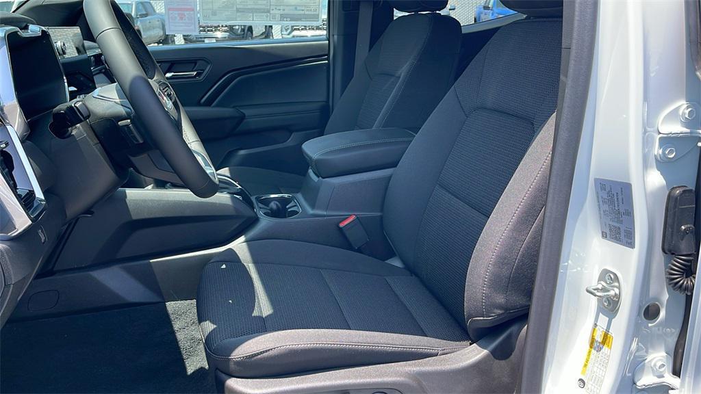 new 2025 GMC Canyon car, priced at $41,605