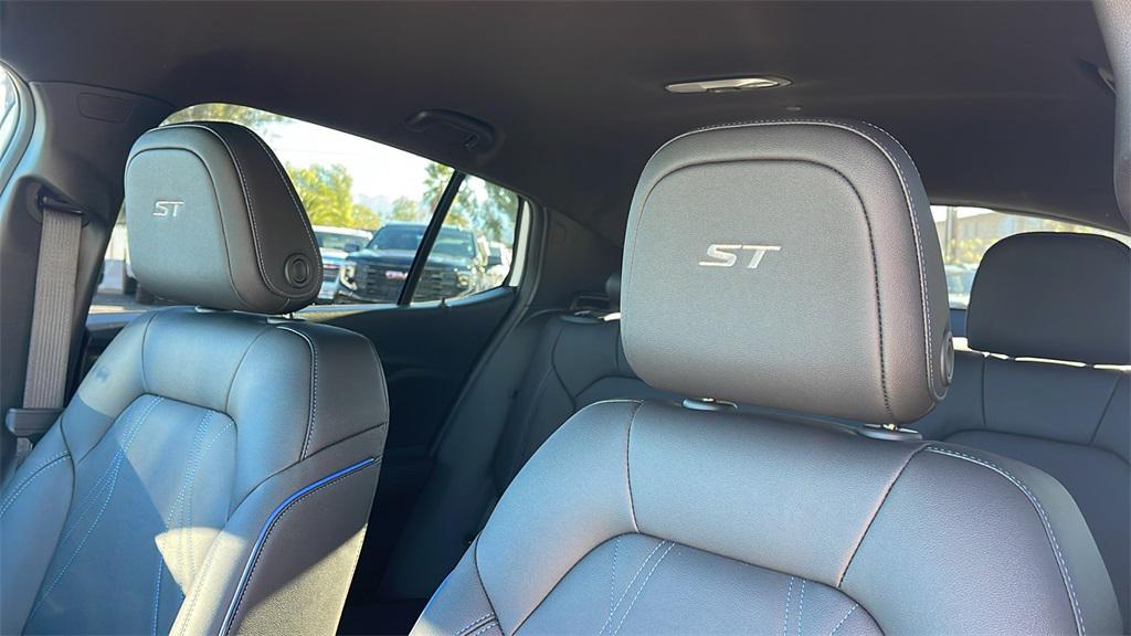 new 2026 Buick Envista car, priced at $28,985