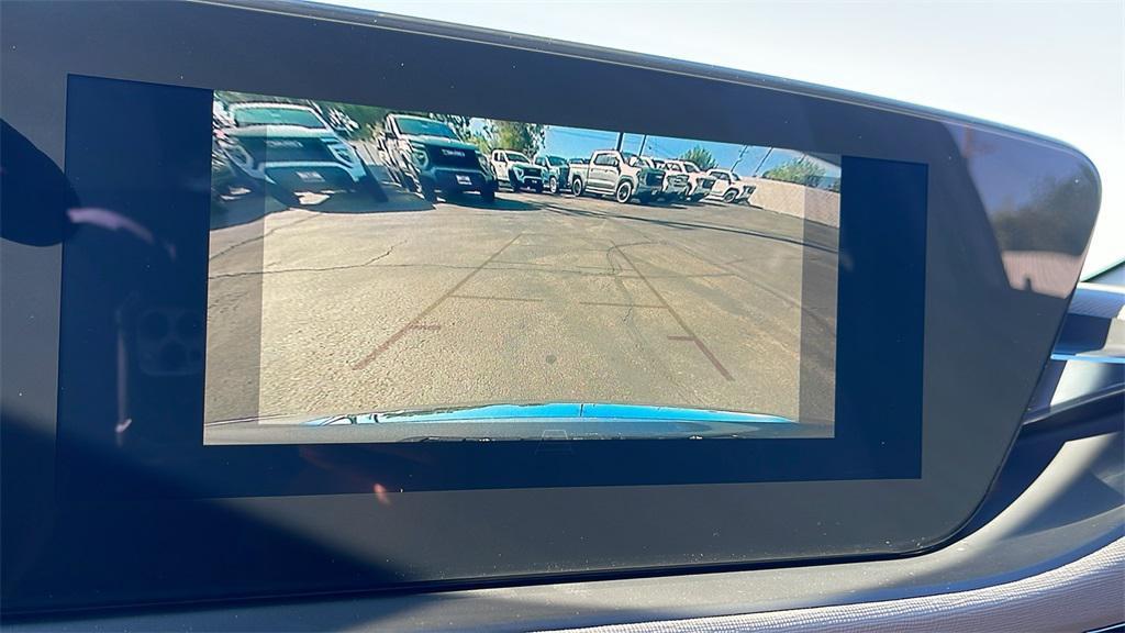 new 2025 Buick Envista car, priced at $30,585