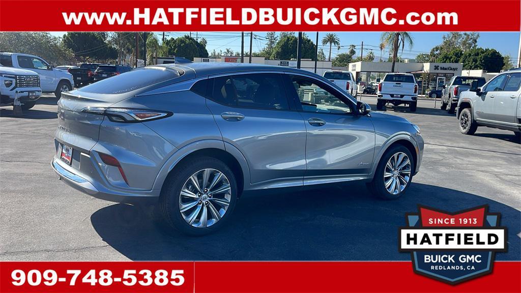 new 2025 Buick Envista car, priced at $30,585