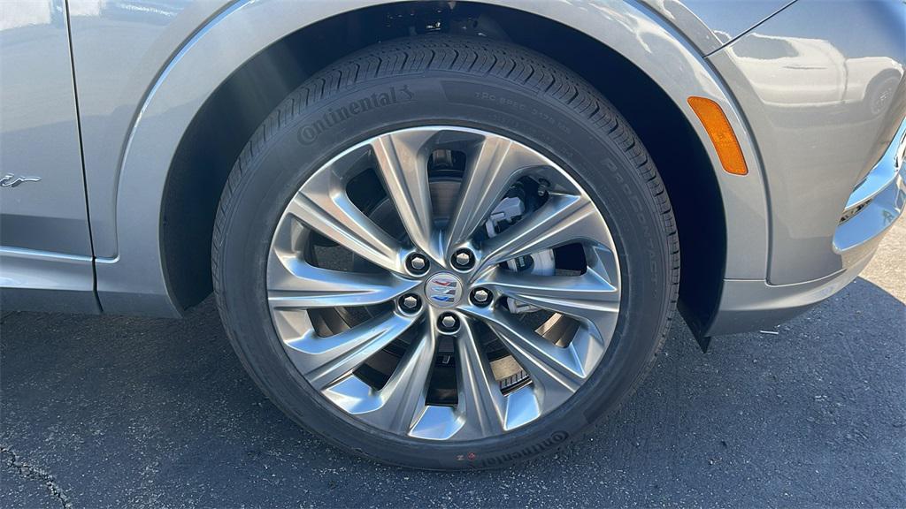 new 2025 Buick Envista car, priced at $30,585