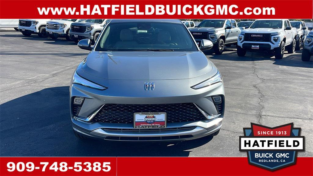 new 2025 Buick Envista car, priced at $30,585