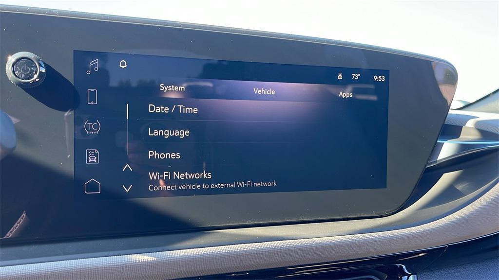 new 2025 Buick Envista car, priced at $30,585