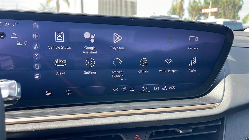 new 2025 Buick Envision car, priced at $45,595