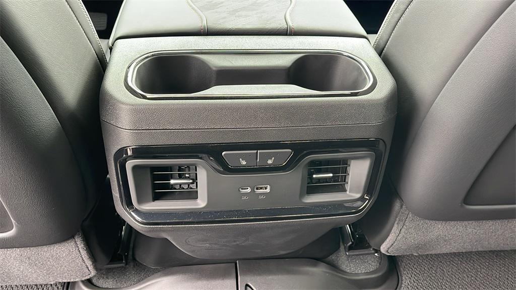 new 2025 GMC Sierra 1500 car, priced at $77,565