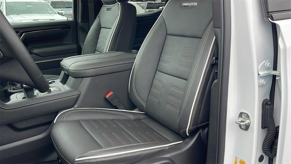 new 2025 GMC Sierra 1500 car, priced at $77,565