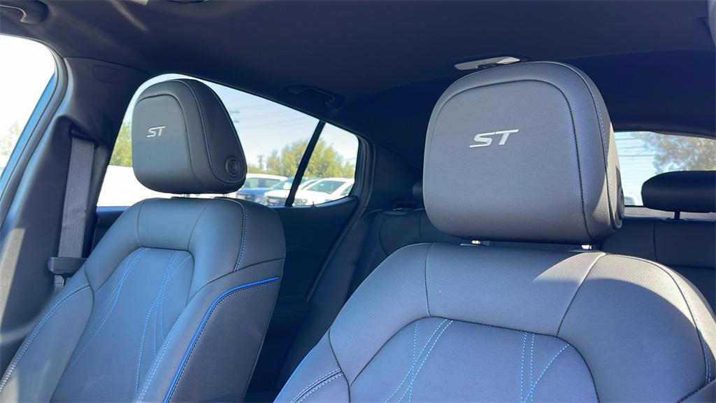 new 2026 Buick Envista car, priced at $29,680