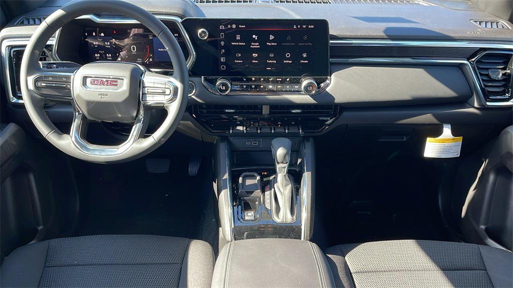 new 2025 GMC Canyon car, priced at $40,995
