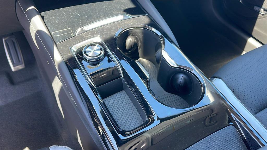 new 2025 Buick Envision car, priced at $41,240