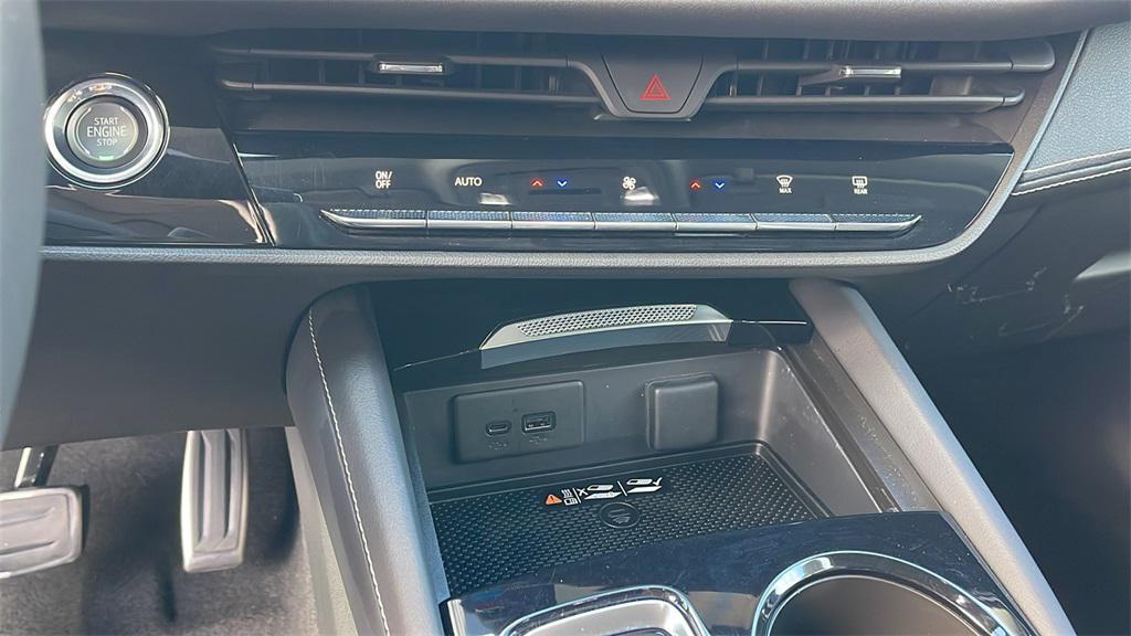 used 2025 Buick Envision car, priced at $39,995