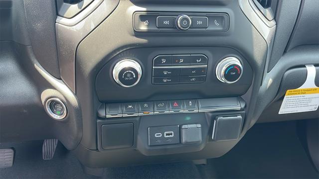 new 2025 GMC Sierra 1500 car, priced at $42,640