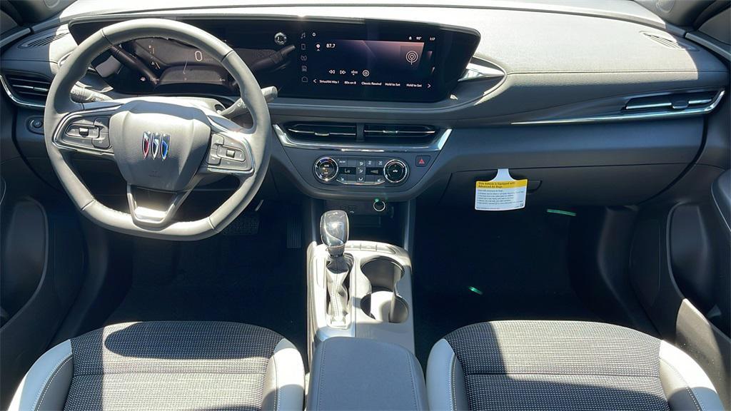 new 2025 Buick Envista car, priced at $27,280