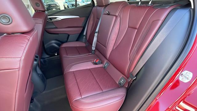 new 2025 Buick Envision car, priced at $42,240