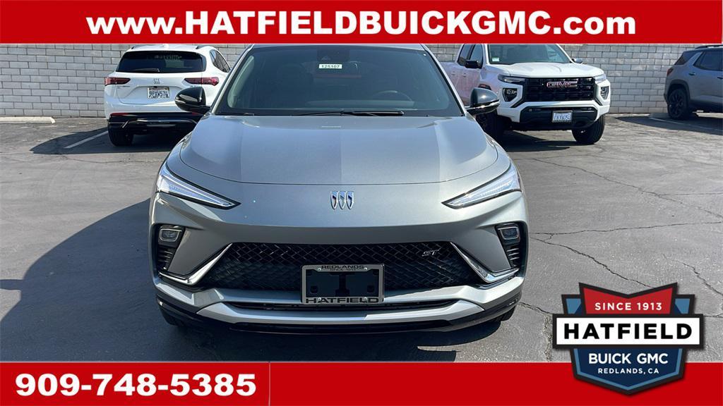 new 2025 Buick Envista car, priced at $28,995