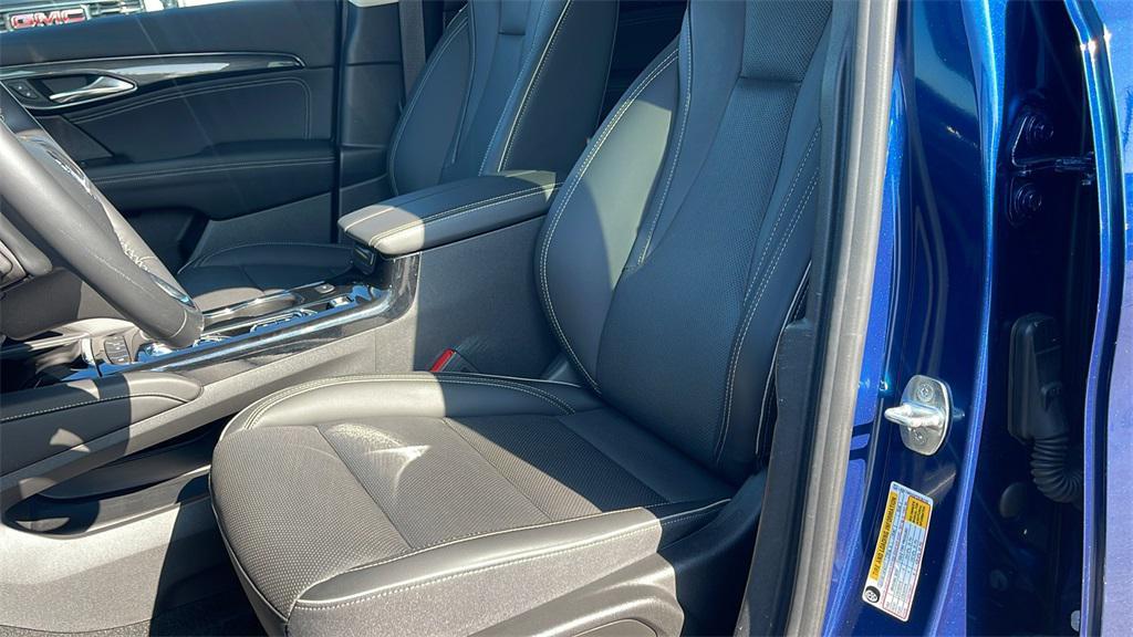 used 2023 Buick Envision car, priced at $26,995