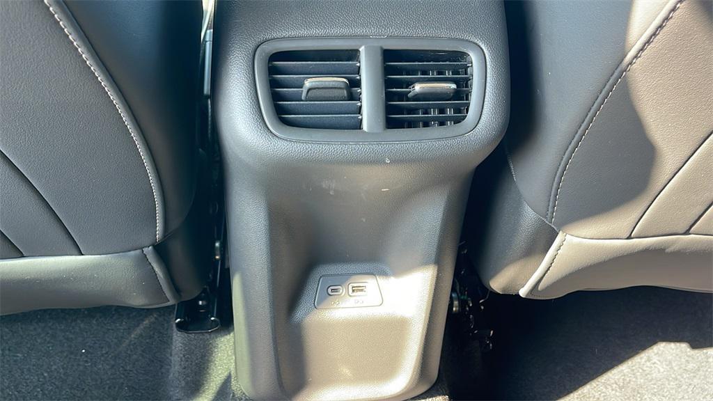 used 2023 Buick Envision car, priced at $26,995