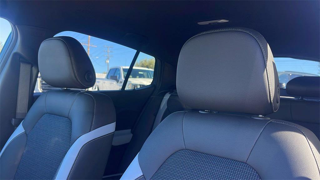 new 2025 Buick Envista car, priced at $25,685