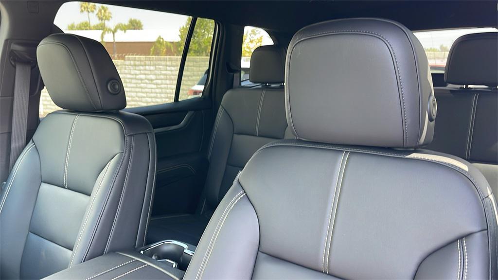 new 2025 GMC Acadia car, priced at $48,425