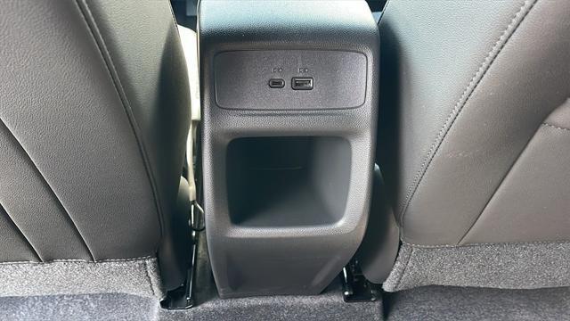 new 2025 Buick Envista car, priced at $26,185