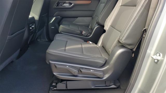 new 2025 GMC Yukon XL car, priced at $88,735